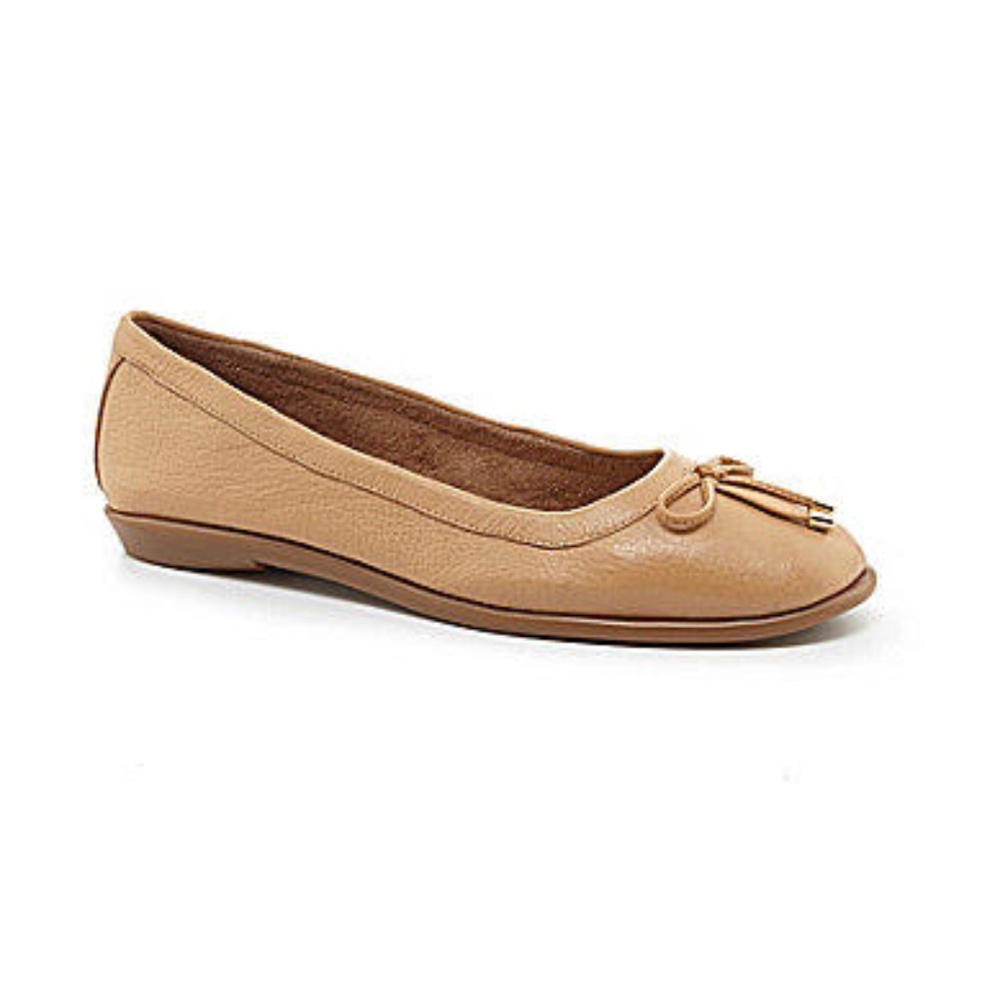 Adorable Leather Ballet Flats Michelle D